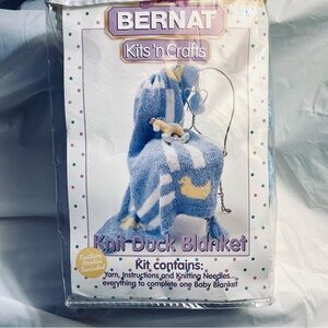 Knitting Kit Baby Blanket Duckie Bernat